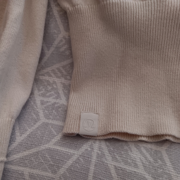 Lululemon Crossover Ribbed Waist Sweater - White Opal In Size 6 - Picture 6 of 8